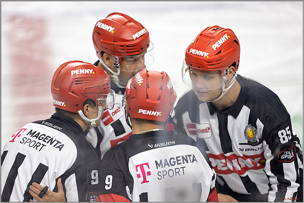 PENNY DEL;  Kölner Haie - Adler Mannheim; Köln, 04.11.2022